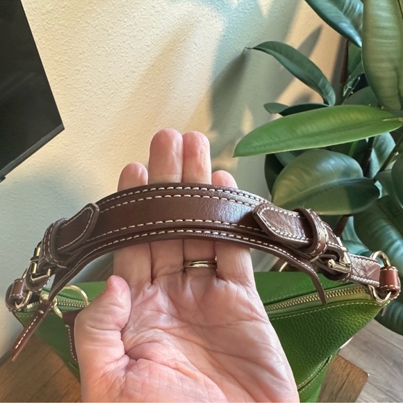 Dooney & Bourke Green Hobo Bag - Like New! - Picture 5 of 13